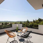 Villa Bura